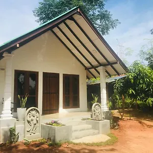 The Wild Culture Station touristique Sigirîya